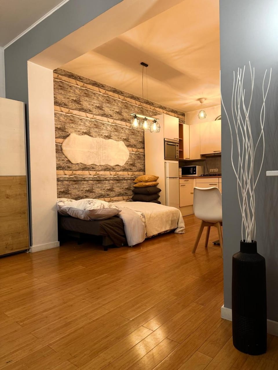 The Cozy Louise Nest Apartment in Saint-Gilles