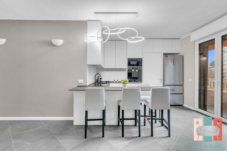 Kitchen or kitchenette, Dining area, dishwasher, oven, stove