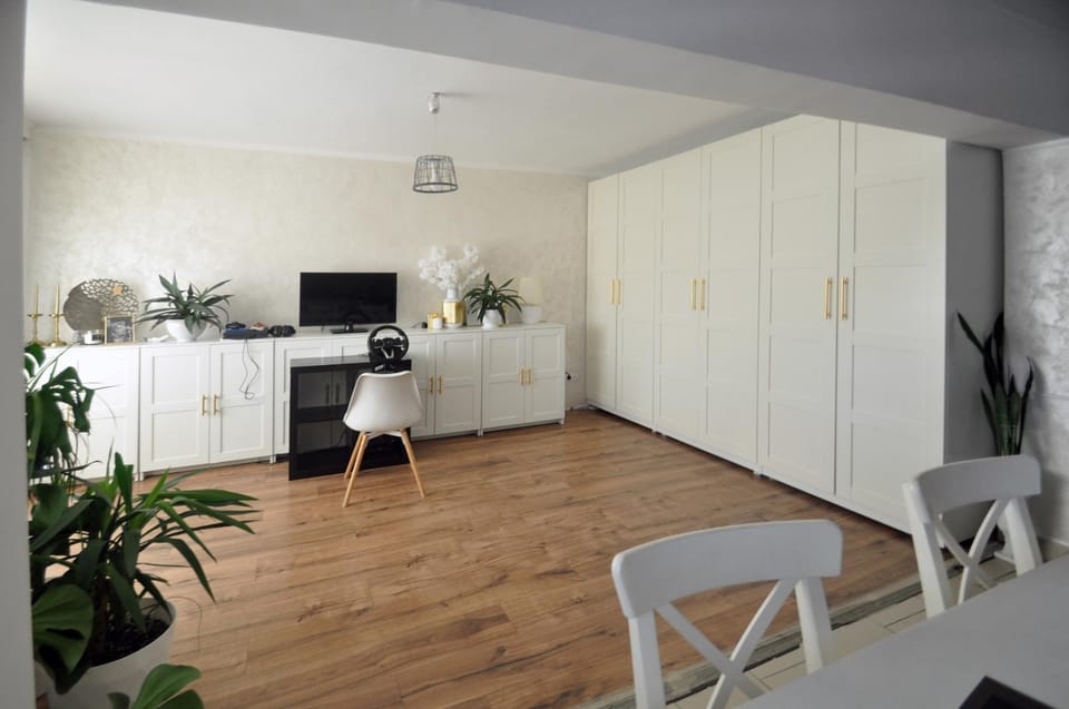 Tudor Centru Apartament Apartment in Romania