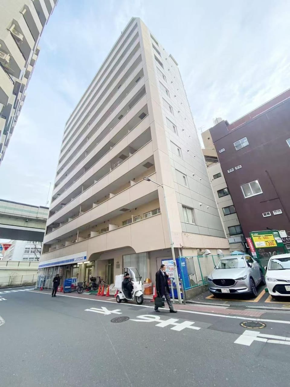 Ikebukuro center#池袋中心#高级阳光公寓车站步行5分#高速wifi1208 Apartment in Japan