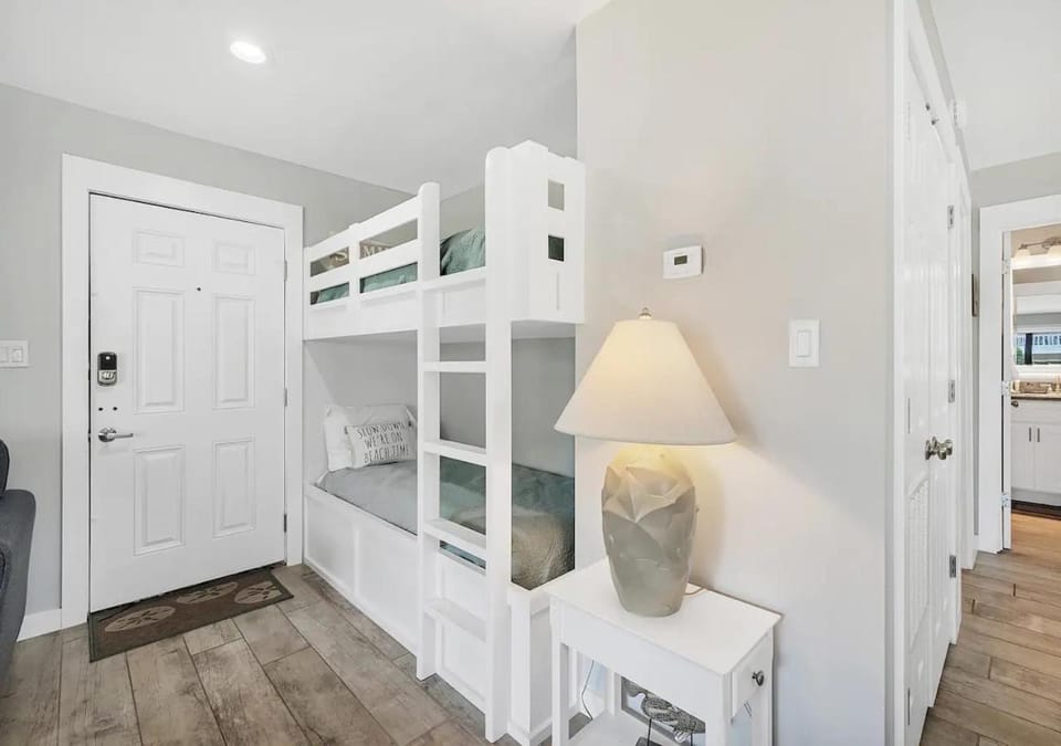 bunk bed