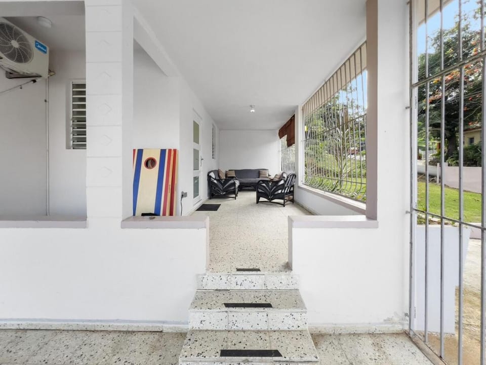 Casa Luquillo Cozy Retreat House With Pool n Tub House in Fajardo
