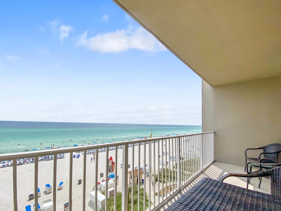 Tidewater 311 l Beachfront with pristine views l Heated Pool & Jacuzzi l Gym and Game room and Theatre House in Panama City Beach