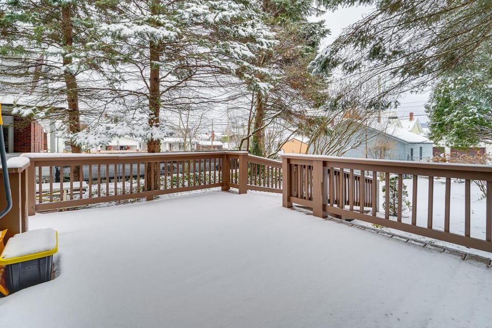 Game Room and Backyard Modern Altoona Home! House in Altoona