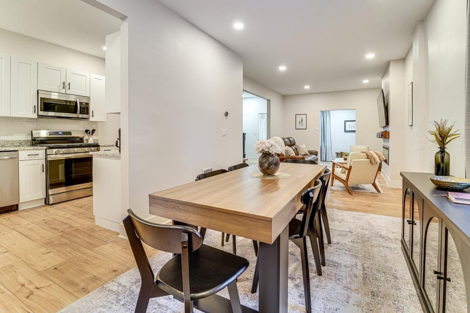 Game Room and Backyard Modern Altoona Home! House in Altoona