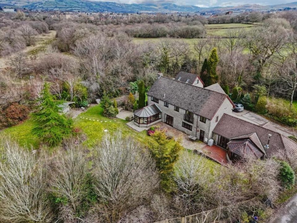 Property building, Bird's eye view