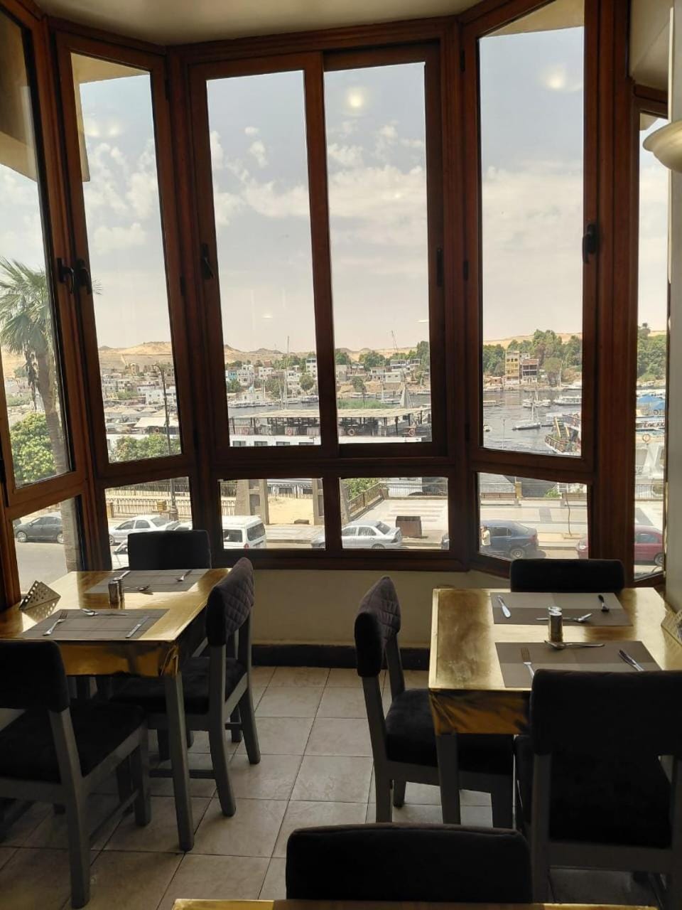 Restaurant/places to eat, Breakfast