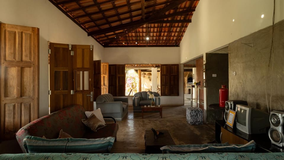 Communal lounge/ TV room, Living room