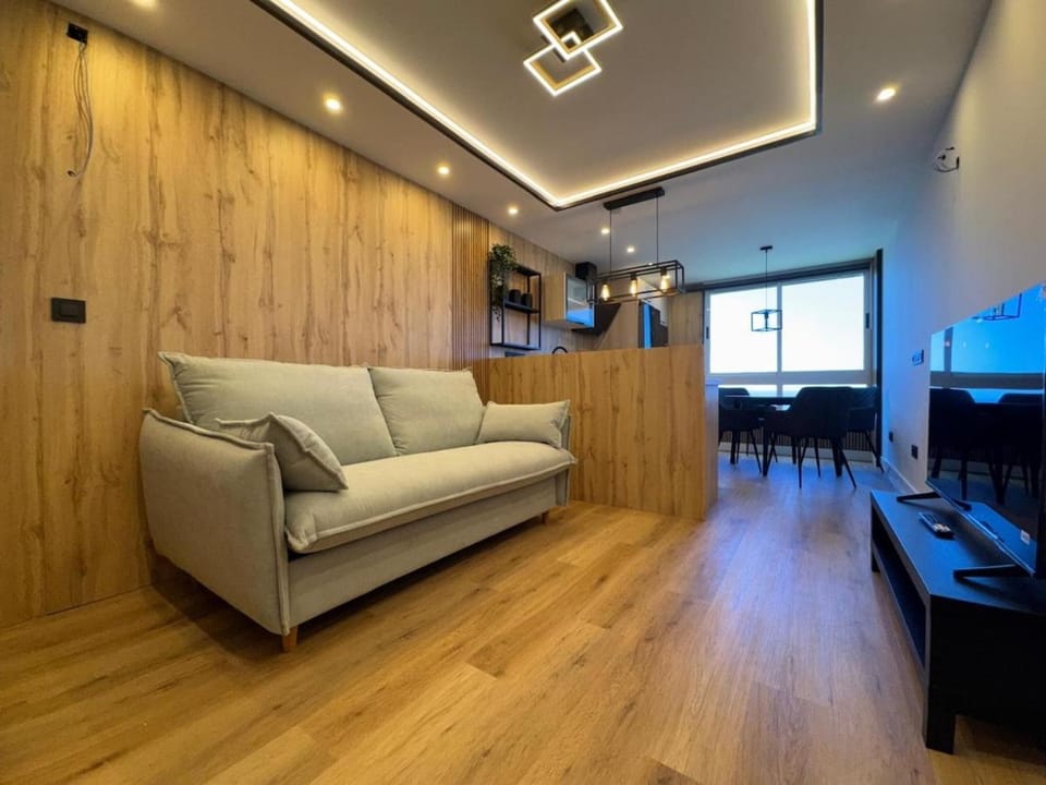 Exclusive Beachfront Studio in Arguineguín - Newly Renovated Apartment in Arguineguín