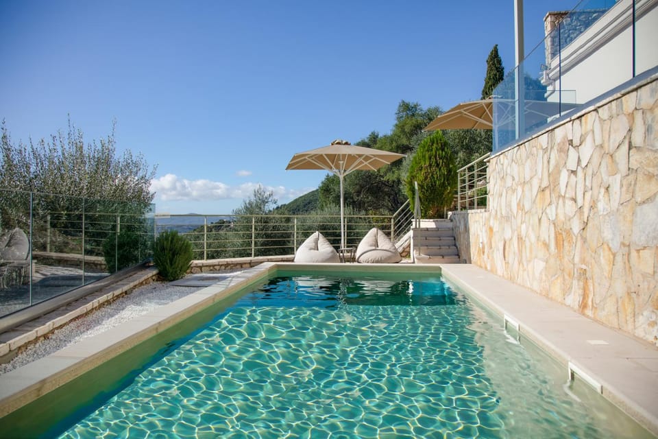 Day, Pool view, Swimming pool, sunbed