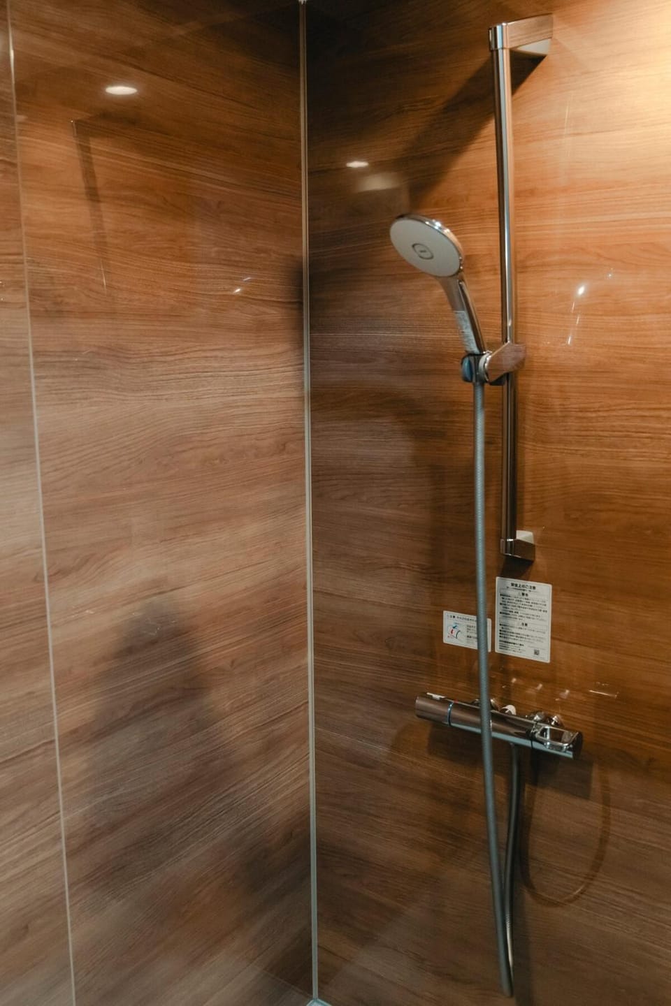 銭湯の上に泊まる特別体験ワンフロア貸切最大5名Chidorihouse4 Apartment in Osaka