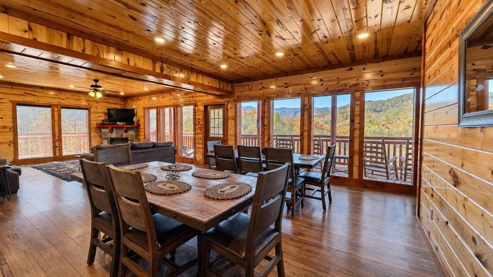 Luxe Cabin Sleeps 14 Indoor Pool Hot Tub Games Cabin in Gatlinburg