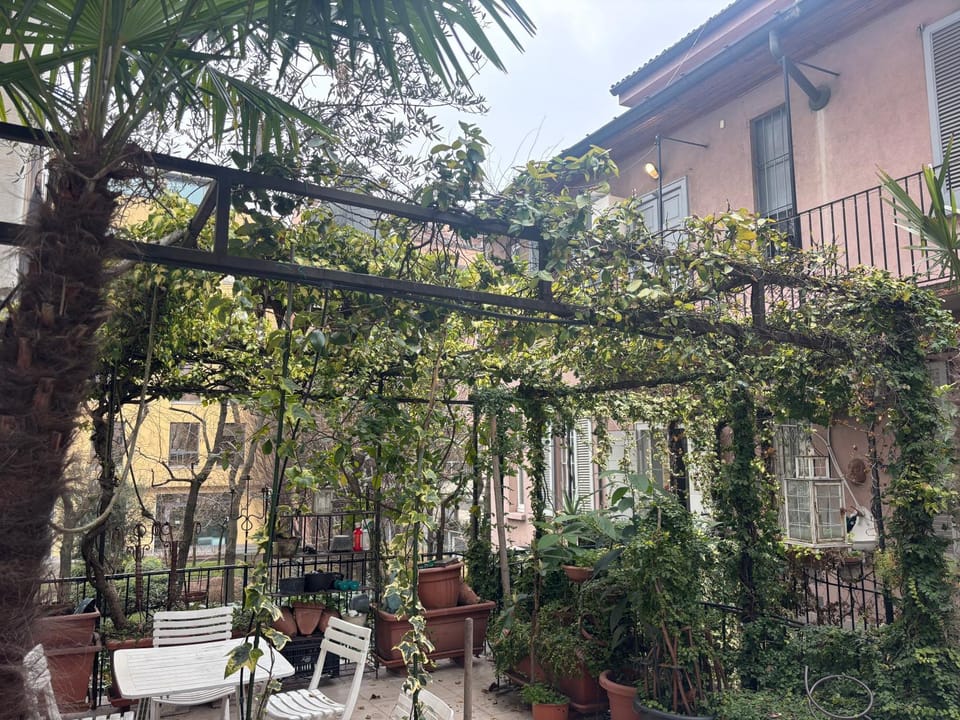 Lovelyloft, corso San Gottardo Apartment in Milan