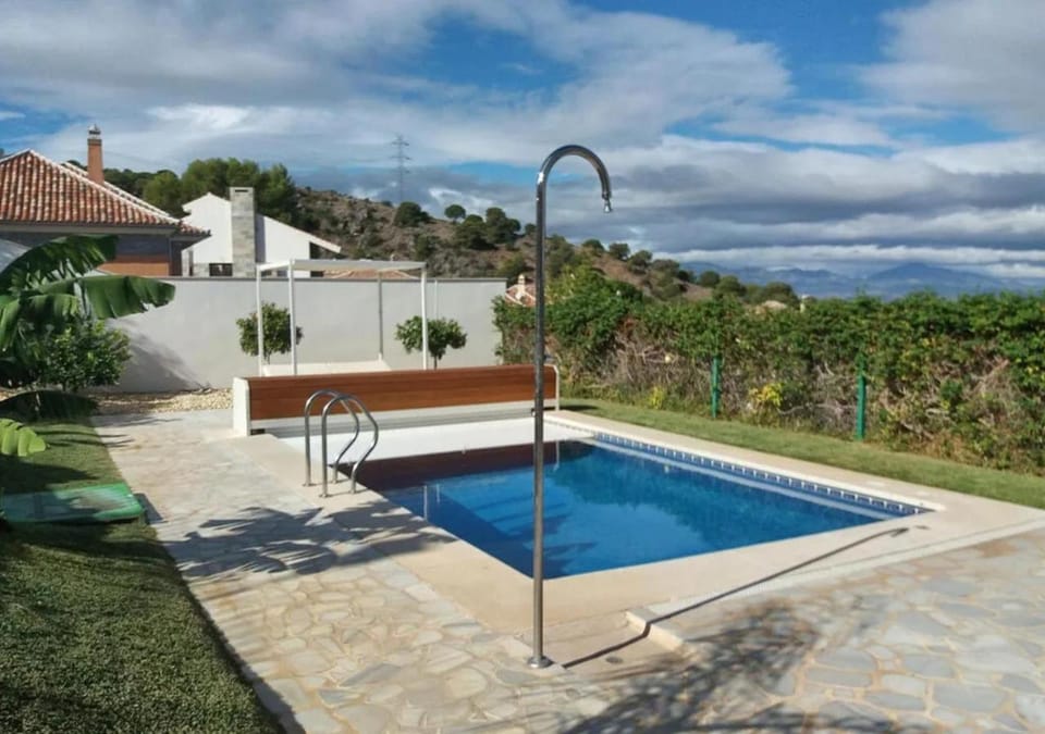 Garden, Swimming pool