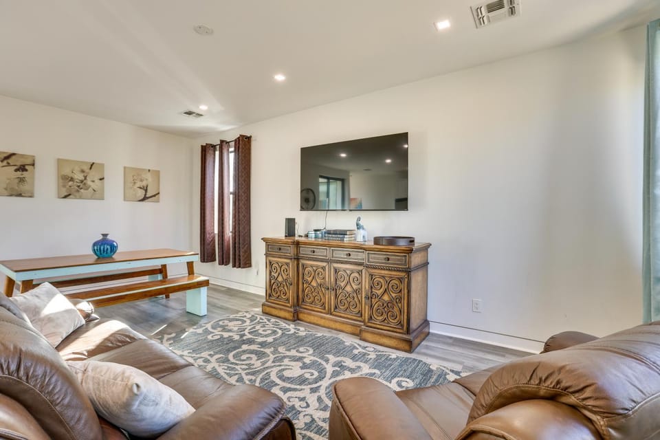2 Mi to Dtwn Shops & Eats! Phoenix Apartment Apartment in Phoenix