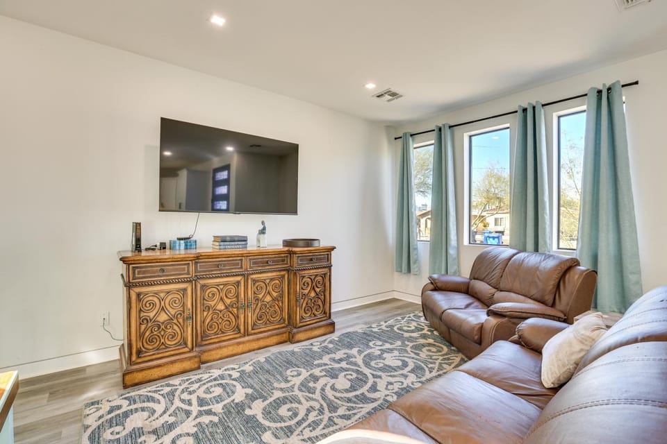 2 Mi to Dtwn Shops & Eats! Phoenix Apartment Apartment in Phoenix