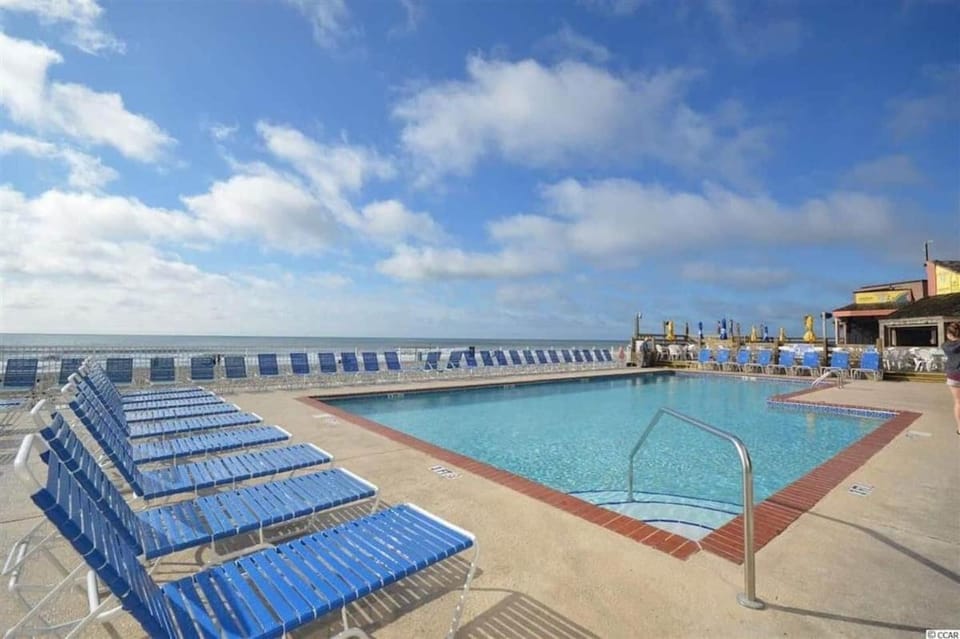 12F Paradise 2BR Oceanfront Suite! SOC1227 Apartment in South Carolina