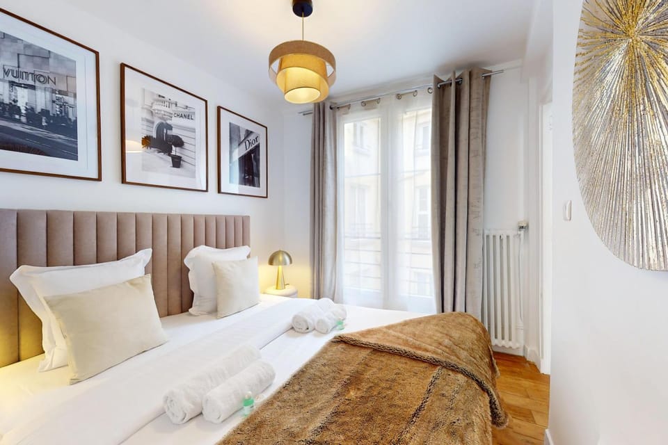 Bed, Bedroom