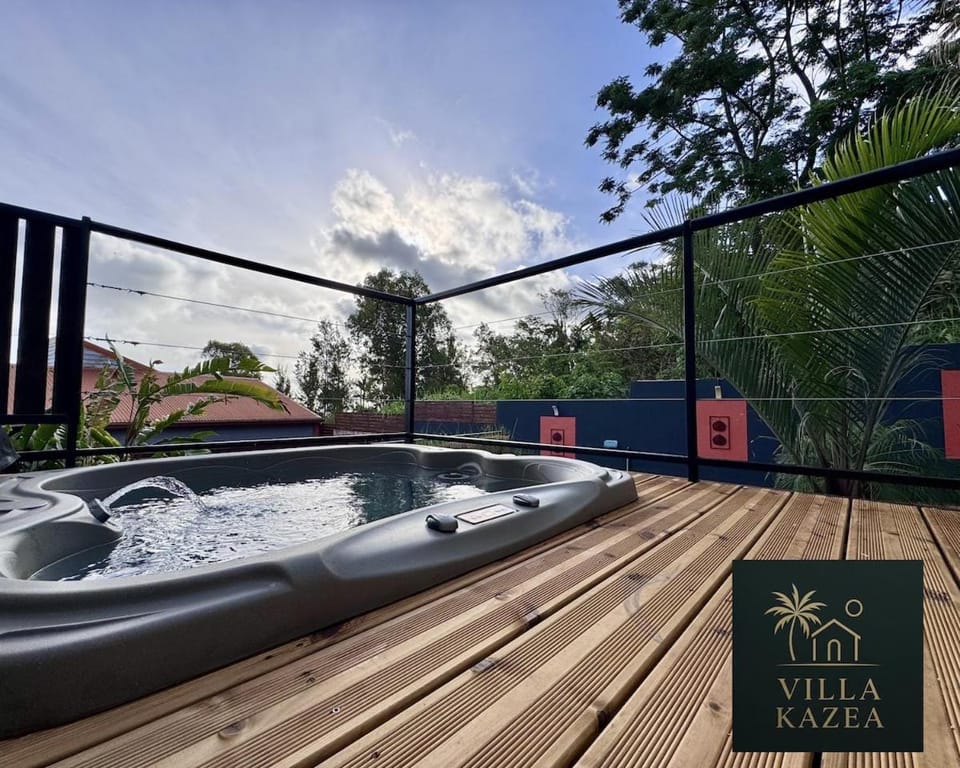 Hot Tub, Garden view