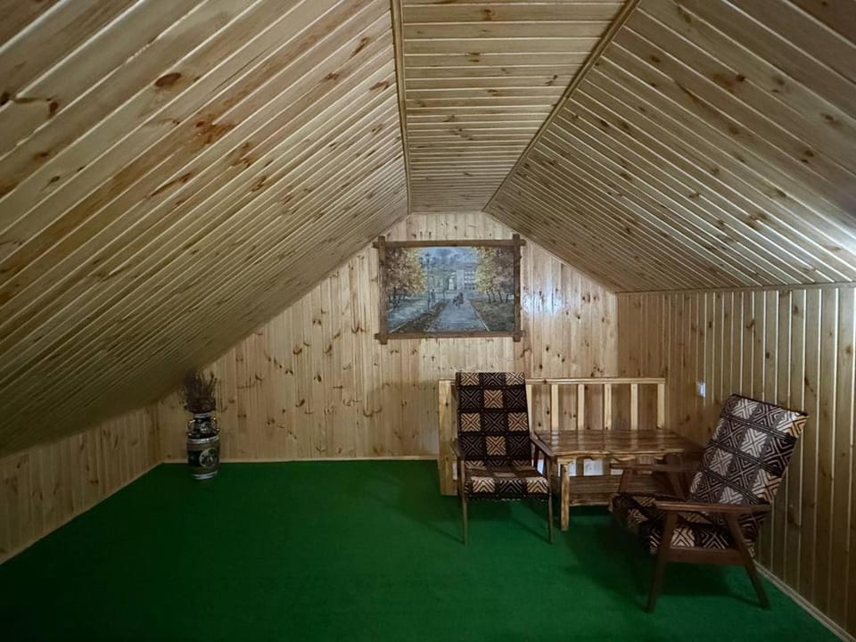 Cazare-LaBadeaMircea Farm Stay in Moldova