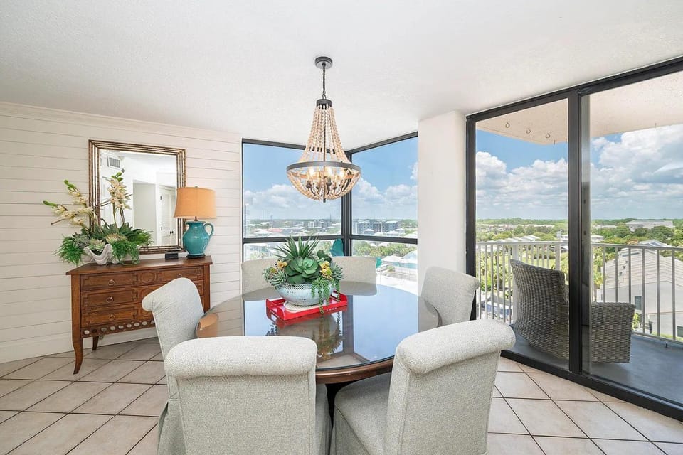 Book Me Baby! The Main Event in Miramar Beach Apartment in Miramar Beach