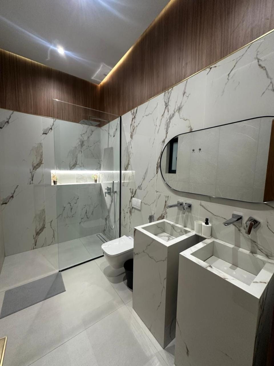 Shower, Bath