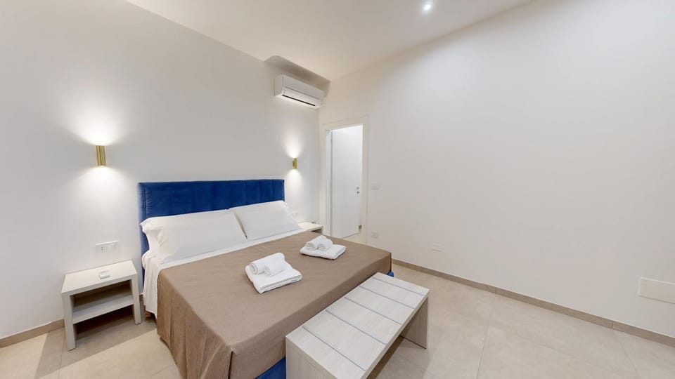 Coffee/tea facilities, Photo of the whole room, Bedroom, air conditioner