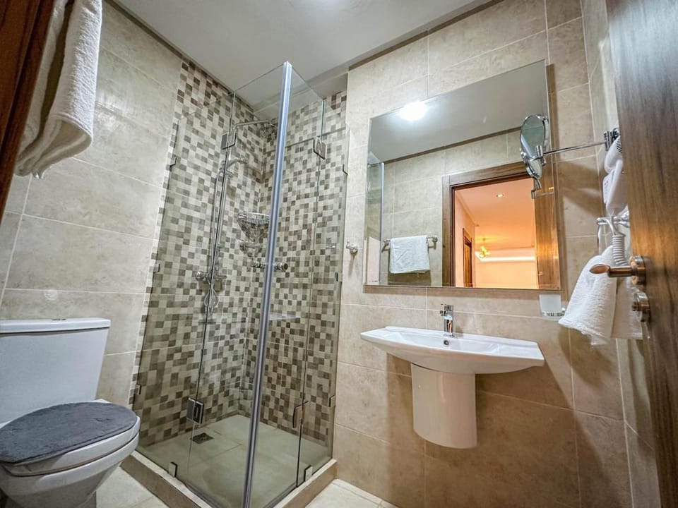 Well equipped luxury apartment in centre marrakech ctm aeroport train medina Apartment in Marrakesh