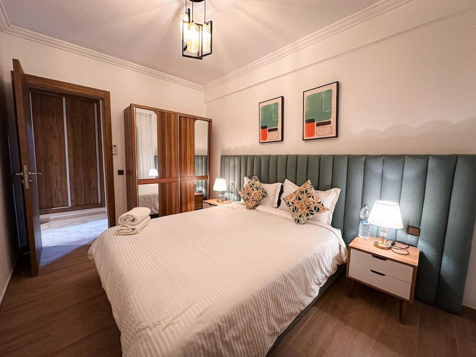Well equipped luxury apartment in centre marrakech ctm aeroport train medina Apartment in Marrakesh
