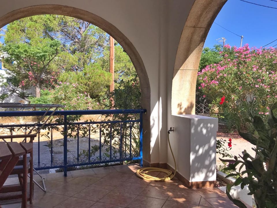 View (from property/room), Balcony/Terrace