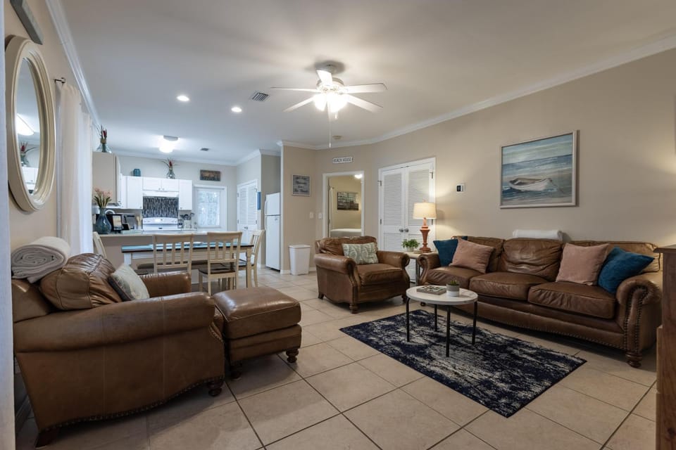 Villa Rose House in Orange Beach