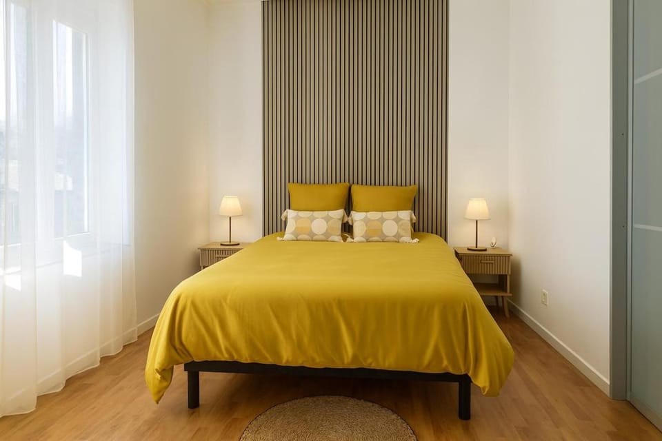 L'ELEGANT - TERRASSE PARKING WIFI - 5Km AIRPORT Apartment in Auvergne-Rhône-Alpes