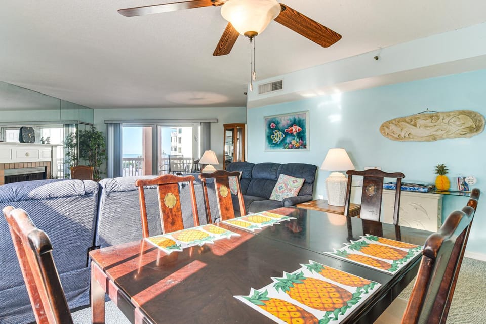 Private Balcony w/ Gulf Views: Indian Shores Condo House in Redington Shores