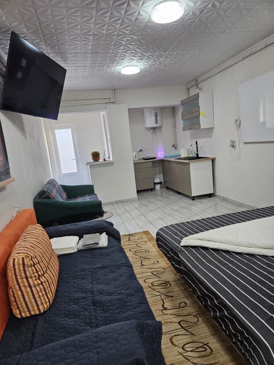 BOMBA Apartman Apartment in Romania