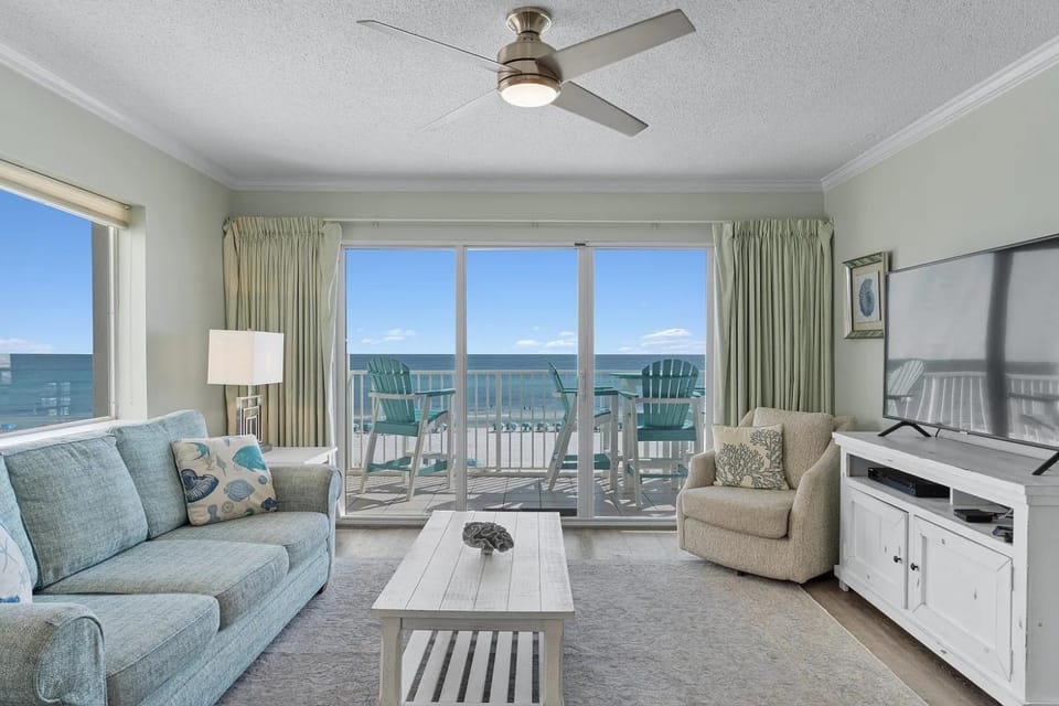 Book Me Baby! Gulf-Front Condo Shore Thing Apartment in Okaloosa Island