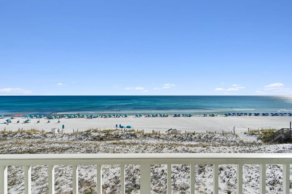 Book Me Baby! Gulf-Front Condo Shore Thing Apartment in Okaloosa Island