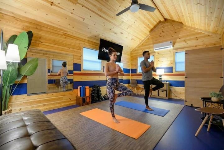 Retro Retreat Stargazing Dome, Sauna and Hot Tub House in Oklahoma