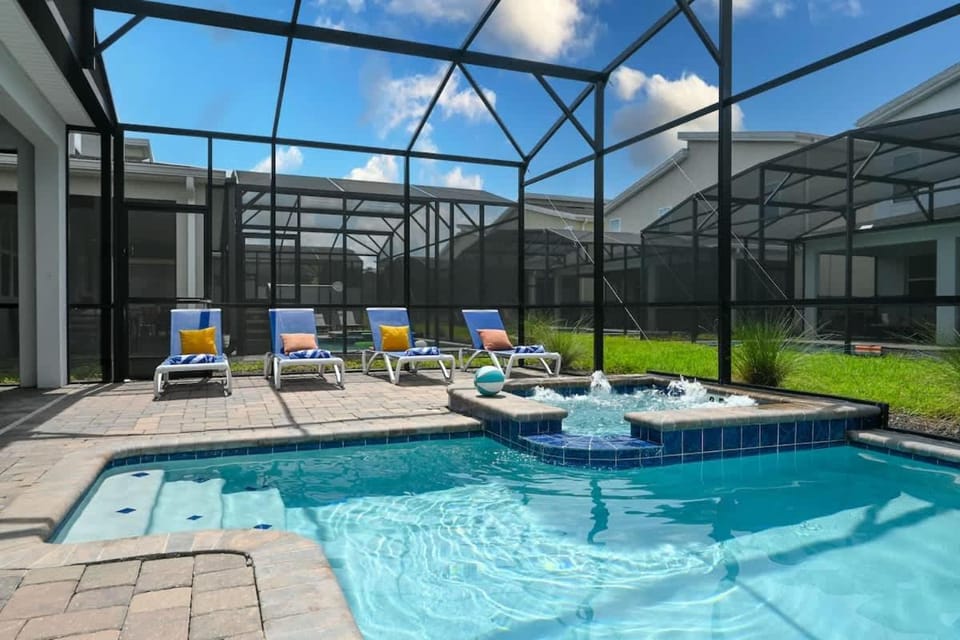 Gorgeous 6BR at Storey Lake next to Disney - 2850 House in Kissimmee