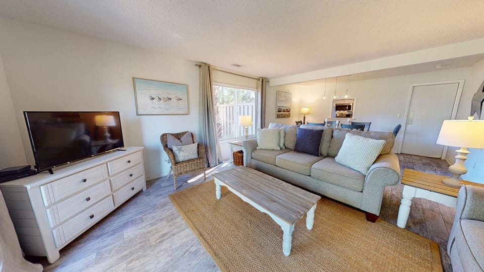545 Queens Grant Apartment in Hilton Head Island