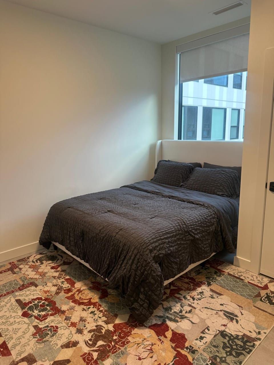 Modern Downtown Detroit 2BR Retreat Apartment in Windsor