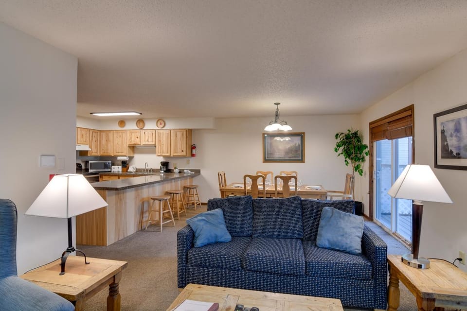 Hot Tub & Heated Pool! Ski Retreat in Winter Park House in Fraser