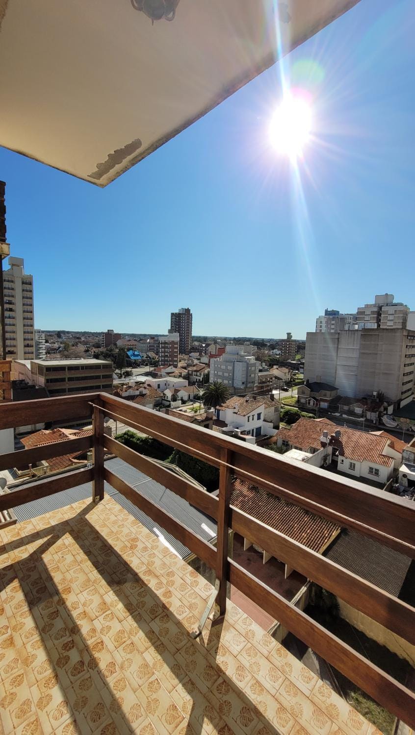 Dpto vista al mar 2 ambientes, 2 baños, cochera Apartment in Miramar