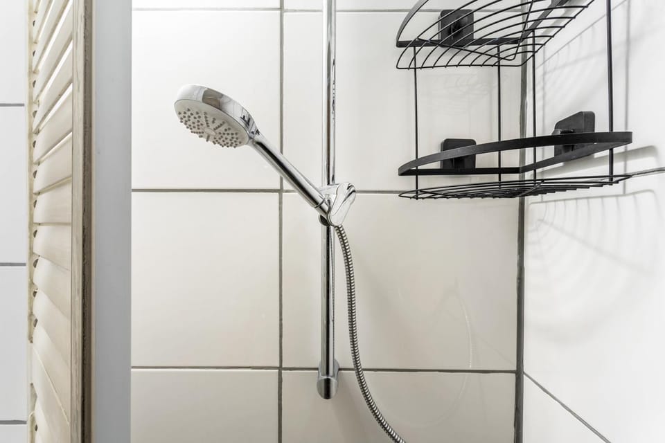 Bathroom, Living room