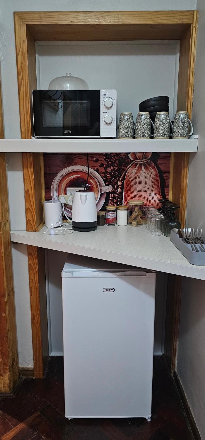 Coffee/tea facilities, Kitchen or kitchenette