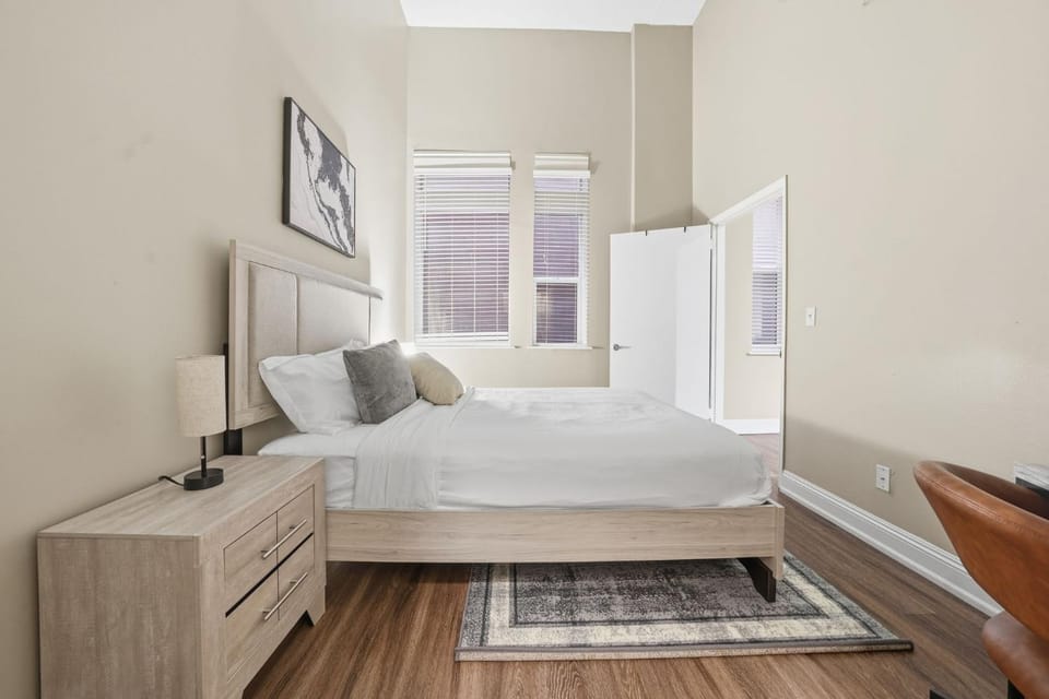 Modern 1BR perfect for extended visits Apartment in West Haven
