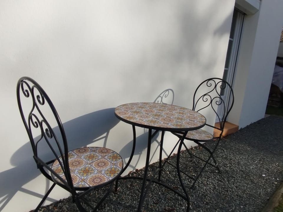 Patio, Dining area
