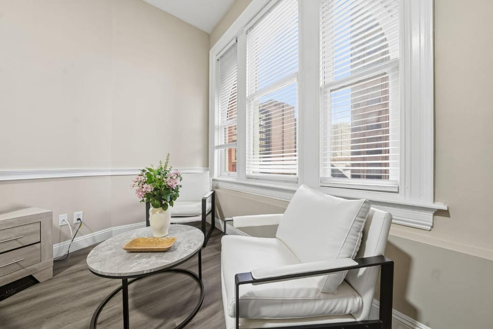 Homey studio perfect for long-term guests Apartment in West Haven
