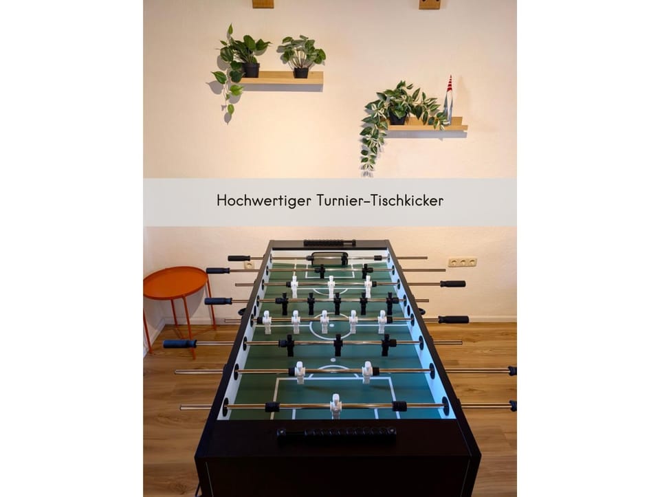 Game Room, Living room