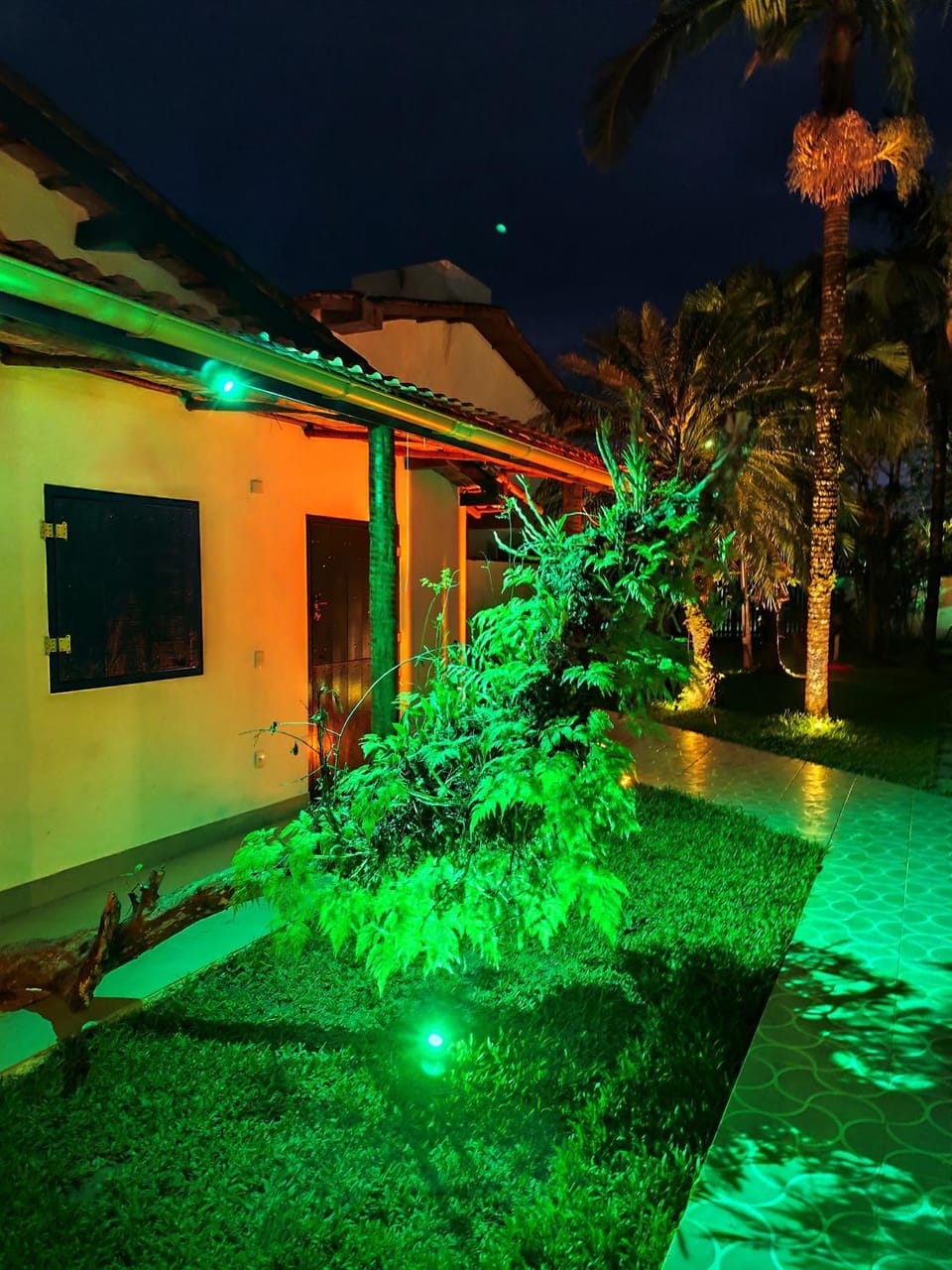 Chalés Com Quadra de Areia Nature lodge in São Sebastião