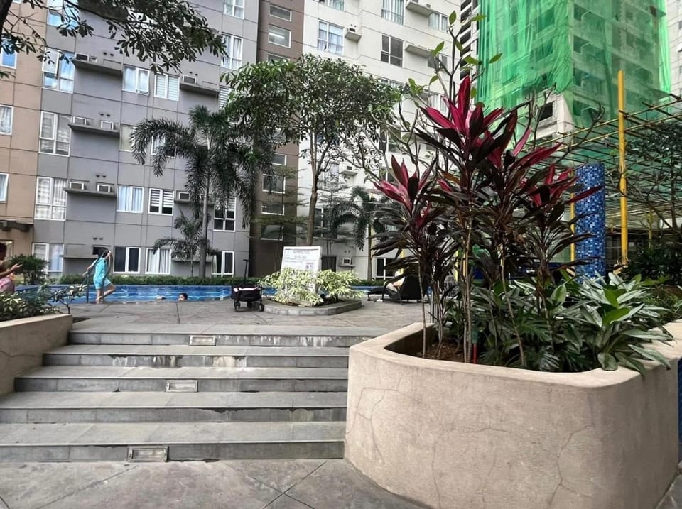 The Nest - Woodlands Bed and Breakfast in Mandaluyong